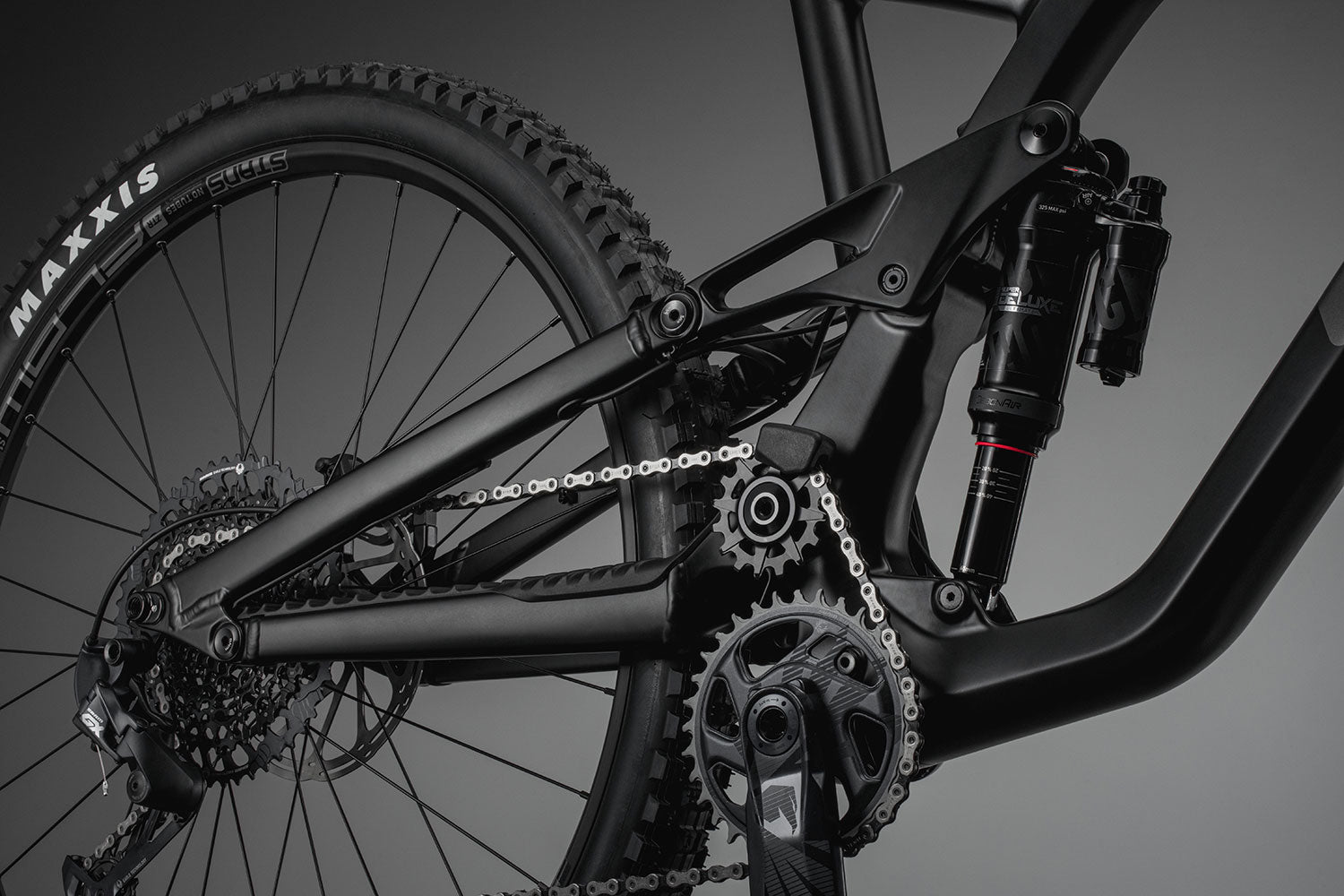 GT Force Carbon Elite Enduro Bike GT Bicycles